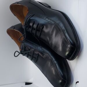 EUC Toto‎ leather shoes men's size 9